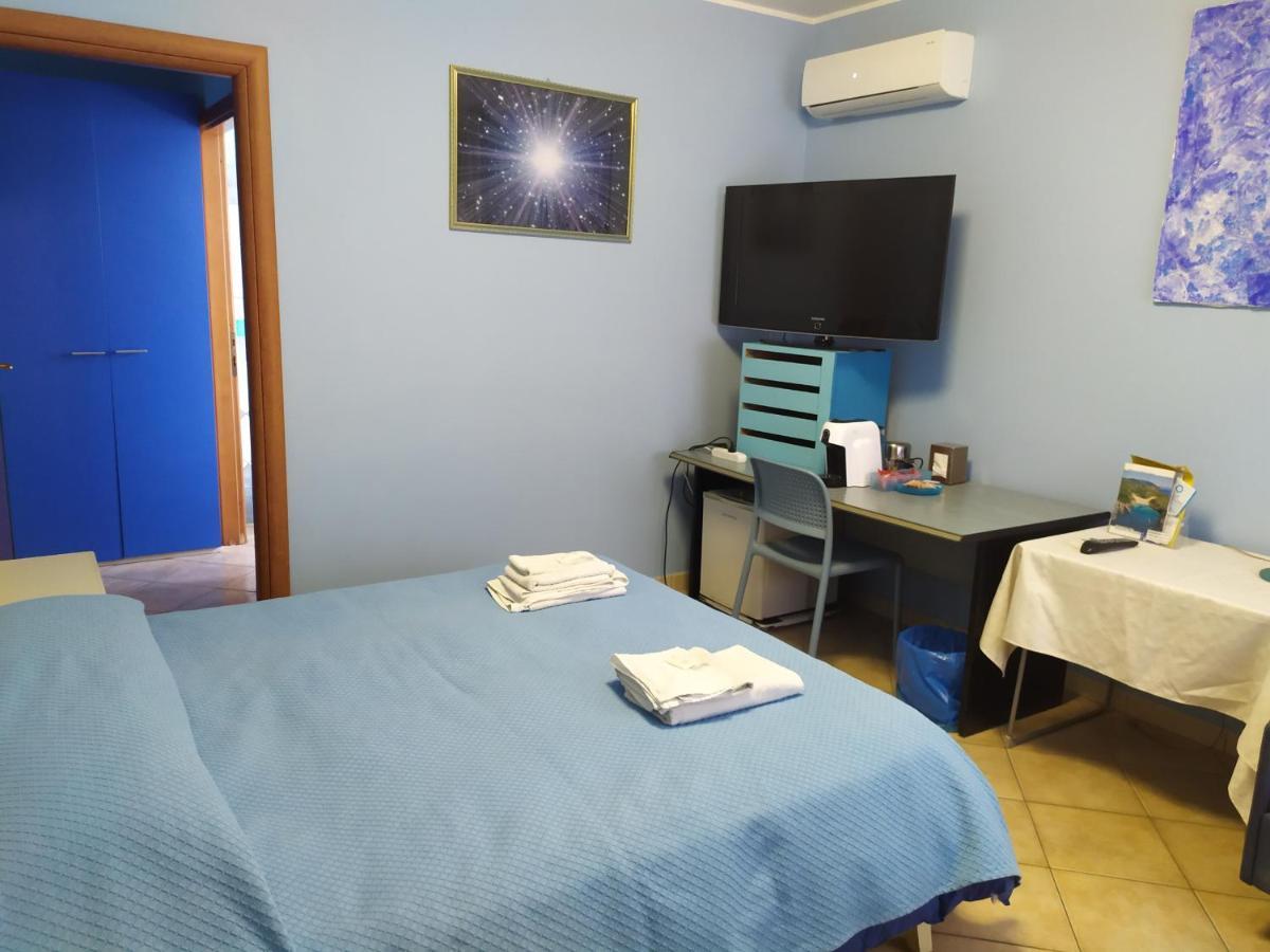 קרבוניה B&B Luna Blu מראה חיצוני תמונה
